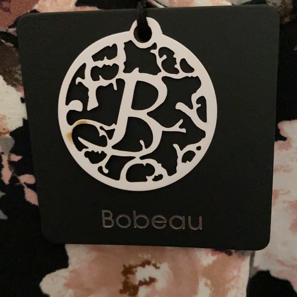 Floral top mid length sleeves - Picture 2 of 4